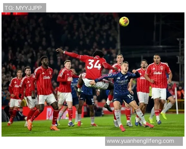 意甲焦点战拜仁逆转莱比锡争议判罚引发全场热议